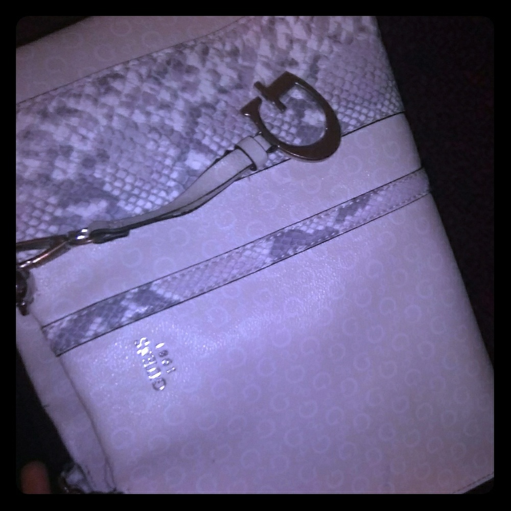 Guess purse